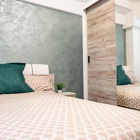 Ultra Central Luxury 3Br 2Bath Apt & Amazing Views Bukarest Eksteriør billede
