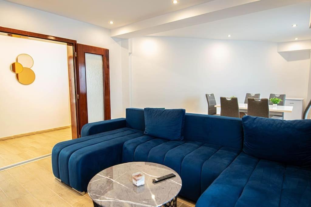 Ultra Central Luxury 3Br 2Bath Apt & Amazing Views Bukarest Eksteriør billede